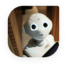 Robot social con un diseño similar al de los humanos